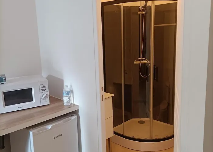 Bordeaux, Proximite To Tram A * Mérignac